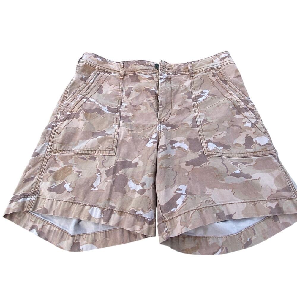 Women's Anthropologie The Wander Shorts in tan camo with double pockets, Size 31